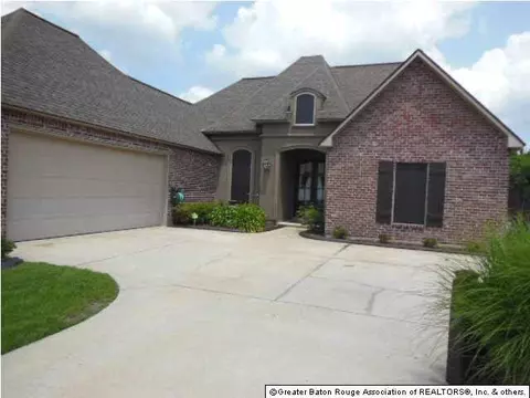 34134 Spring Lake Dr, Walker, LA 70785 photo 1