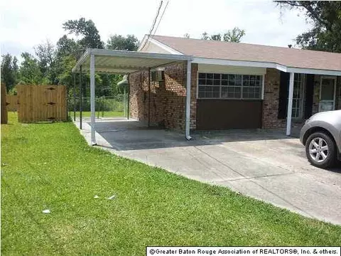 209 Cypress Dr, Baker, LA 70714 photo 2