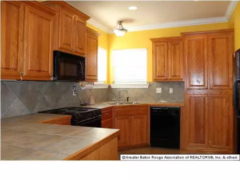 12429 Timberwood Dr, Walker, LA 70785 photo 5