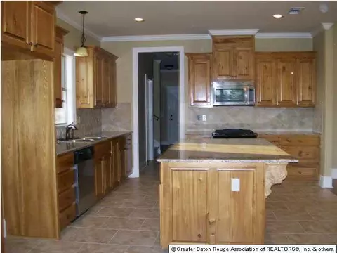 13230 Brookcrest Dr, Walker, LA 70785 photo 2