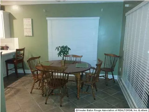 9164 Drew Dr, Denham Springs, LA 70726 photo 4