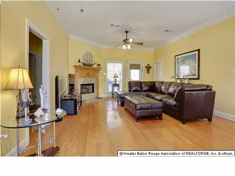 28048 Foxfire Ave, Walker, LA 70785 photo 2
