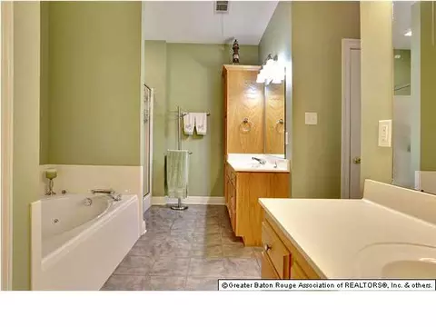 28048 Foxfire Ave, Walker, LA 70785 photo 7