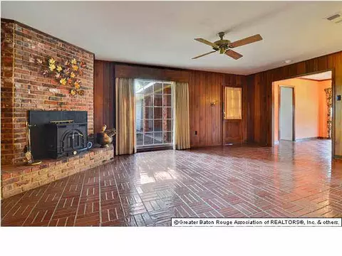 301 E Buffwood Dr, Baker, LA 70714 photo 4