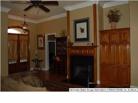 30490 Trace Ln, Walker, LA 70785 photo 2