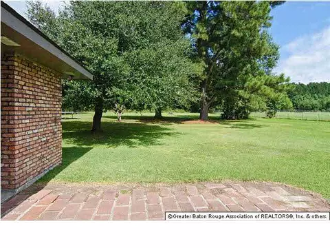 11255 Maxwell Dr, Walker, LA 70785 photo 2