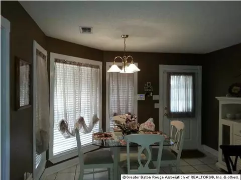 34115 Walker Rd N, Walker, LA 70785 photo 6