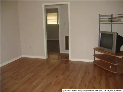 5878 Ruby Ave, Baton Rouge, LA 70802 photo 2