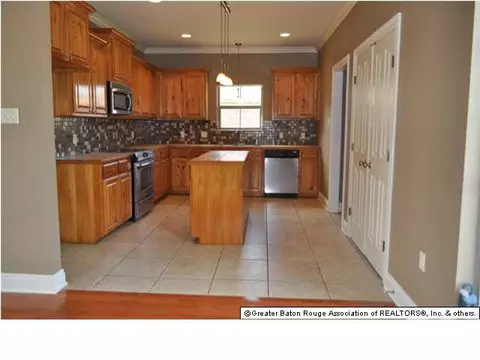 12776 Ruby Lake Dr, Walker, LA 70785 photo 2