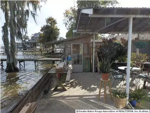 929 Shell Beach Rd, Pierre Part, LA 70339 photo 3