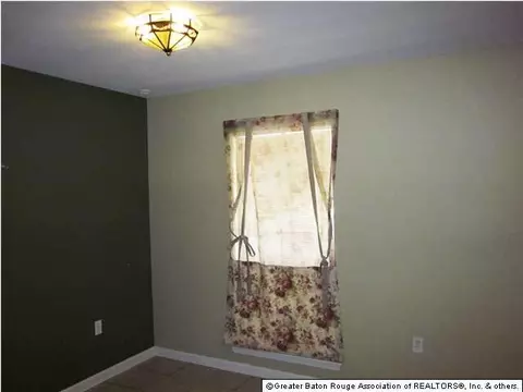 13963 J R Dr, Walker, LA 70785 photo 8