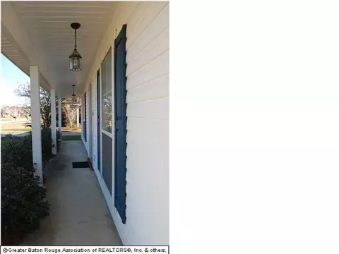13504 S Trace Ave, Walker, LA 70785 photo 4