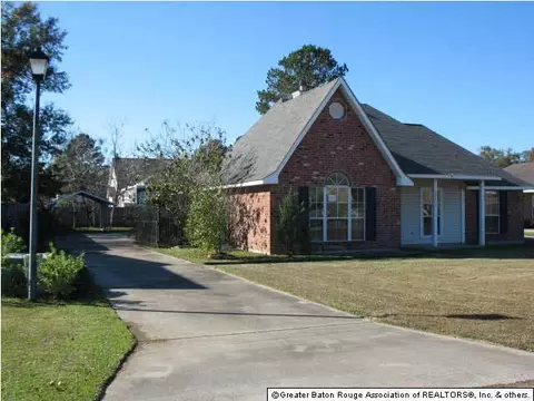 30477 Michelle Dr, Walker, LA 70785 photo 1