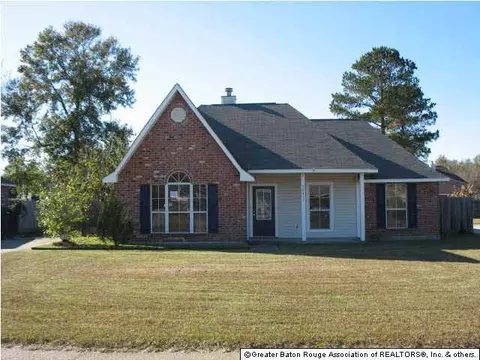 30477 Michelle Dr, Walker, LA 70785 photo 2