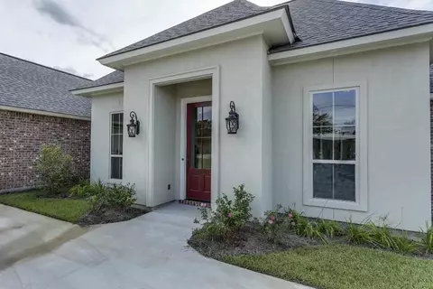 14433 Hubbs Rd, Central, LA 70770 photo 5