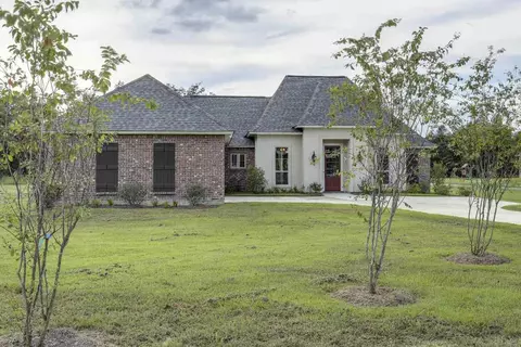 14433 Hubbs Rd, Central, LA 70770 photo 2
