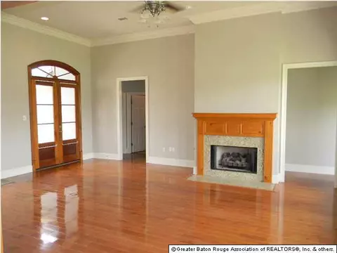 34237 Spring Lake Dr, Walker, LA 70785 photo 4
