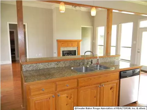 34237 Spring Lake Dr, Walker, LA 70785 photo 9