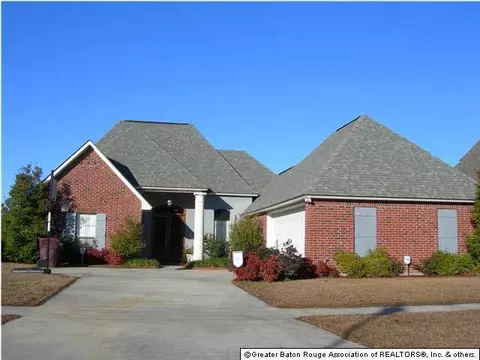 34237 Spring Lake Dr, Walker, LA 70785 photo 1