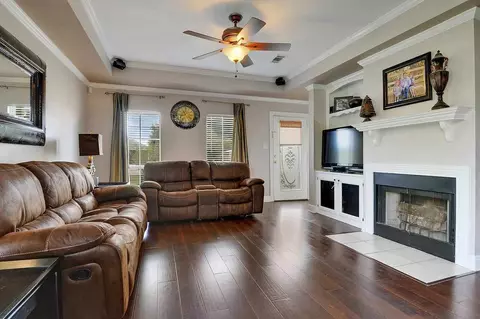 30591 Oak Crest Dr, Walker, LA 70785 photo 3