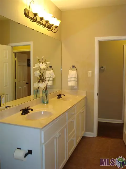13360 Autumn Run Dr, Walker, LA 70785 photo 21