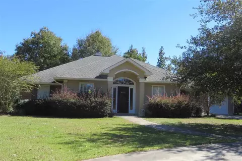 20370 Riverside Dr, Springfield, LA 70462 photo 2