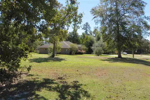 20370 Riverside Dr, Springfield, LA 70462 photo 4