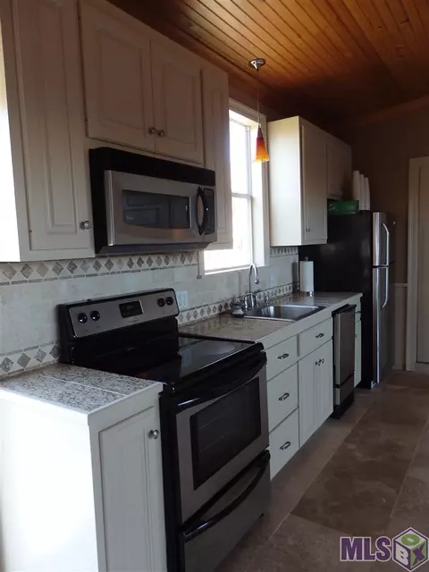 32875 Rivergate Cir #65, Springfield, LA 70462 photo 8