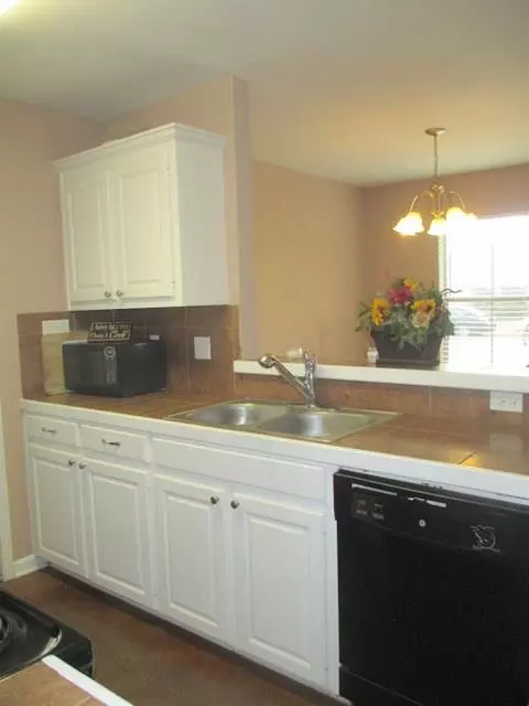 30246 Daffodil Dr, Walker, LA 70785 photo 4