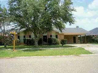 5303 Celeste Dr, Baker, LA 70714 photo 1