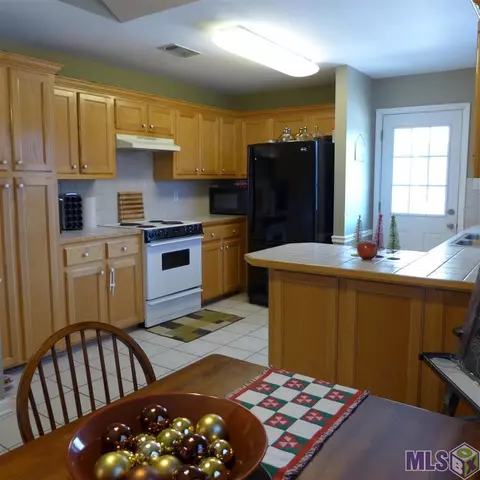 13472 Meadow Xing, Walker, LA 70785 photo 3