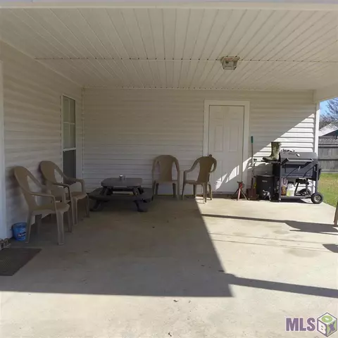 13472 Meadow Xing, Walker, LA 70785 photo 16