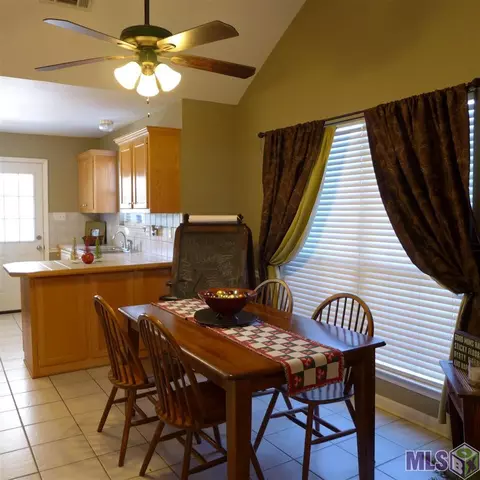 13472 Meadow Xing, Walker, LA 70785 photo 6