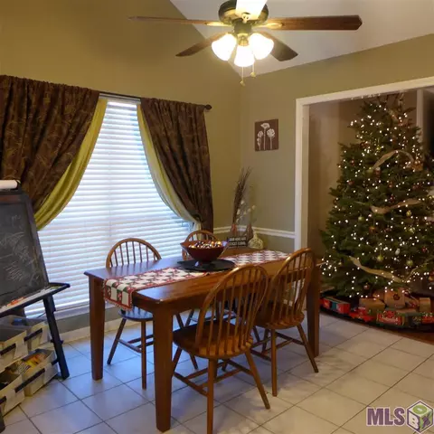 13472 Meadow Xing, Walker, LA 70785 photo 5