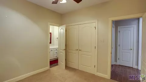 30090 Oak Shadow Dr, Walker, LA 70785 photo 15