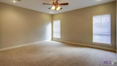 30090 Oak Shadow Dr, Walker, LA 70785 photo 18