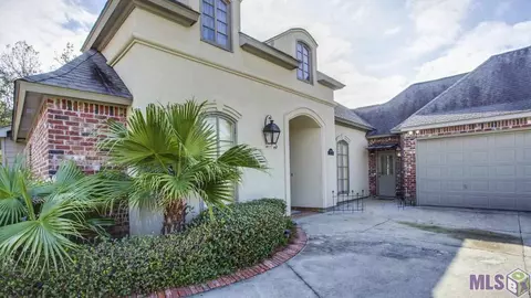 30090 Oak Shadow Dr, Walker, LA 70785 photo 1