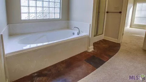 30090 Oak Shadow Dr, Walker, LA 70785 photo 22