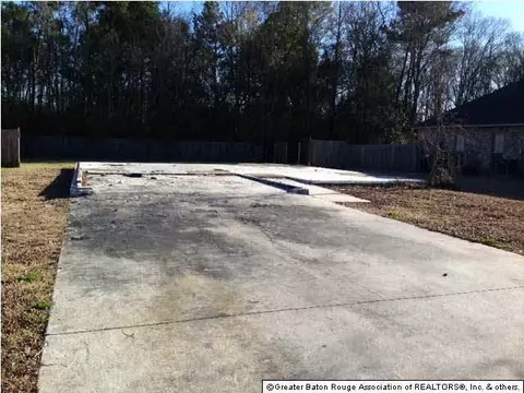 13570 Ball Park Rd, Walker, LA 70785 photo 1