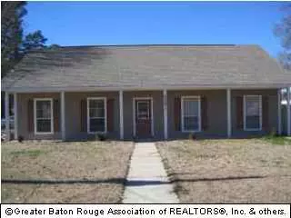 27471 Country Dr, Walker, LA 70785 photo 1
