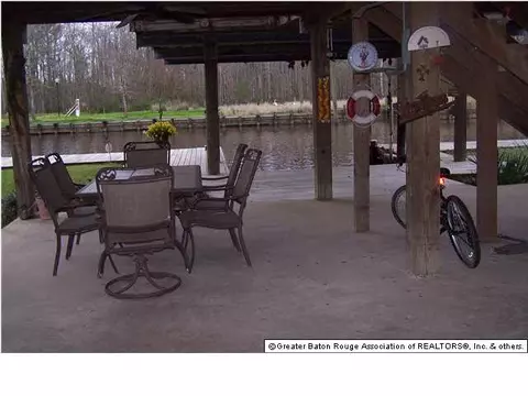 32870 Cypress Dr, Springfield, LA 70462 photo 7