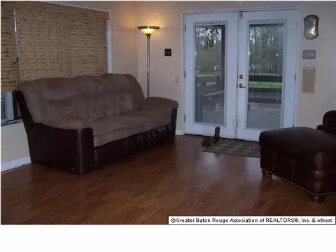 32870 Cypress Dr, Springfield, LA 70462 photo 12