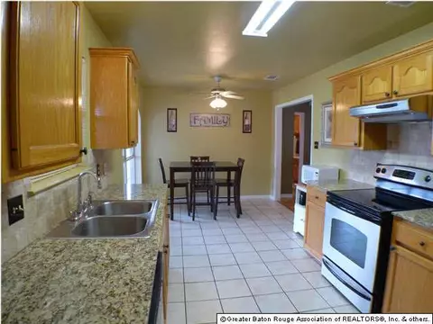 13496 Meadow Xing, Walker, LA 70785 photo 2