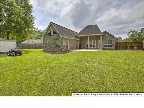 30390 Lafleur Rue, Walker, LA 70785 photo 2