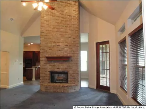 30748 Bluewing Cres, Springfield, LA 70462 photo 3