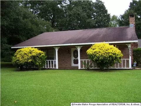 5853 Bentley Dr, Baker, LA 70714 photo 1