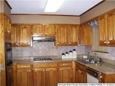 5853 Bentley Dr, Baker, LA 70714 photo 6