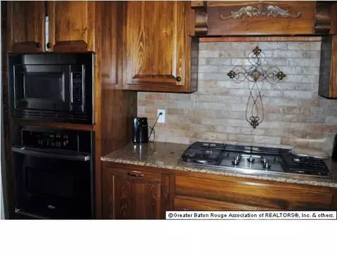 12223 Leblanc Ln, Walker, LA 70785 photo 3
