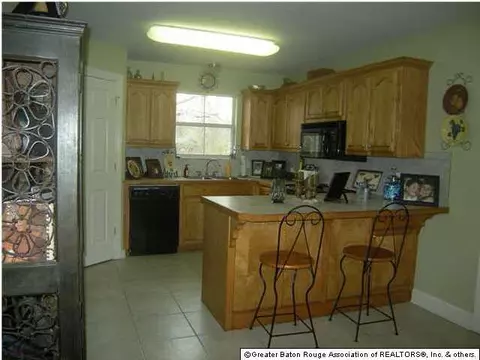 12509 Hiddenridge Dr, Walker, LA 70785 photo 4