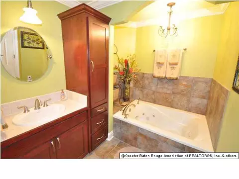 32875 Rivergate Cir #6, Springfield, LA 70462 photo 7